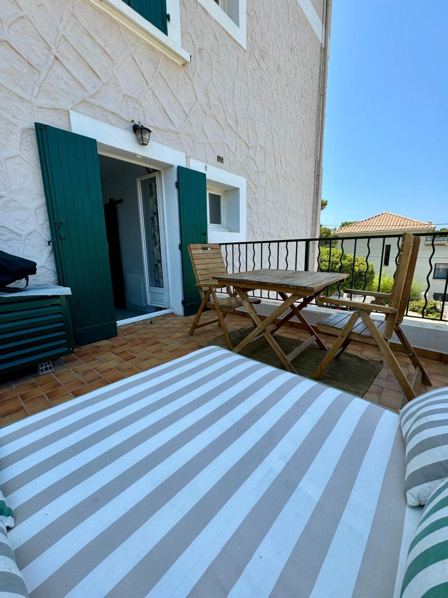 Cocon Comfortable Vue Mer, Clim Et Parking Sanary-sur-Mer Dış mekan fotoğraf